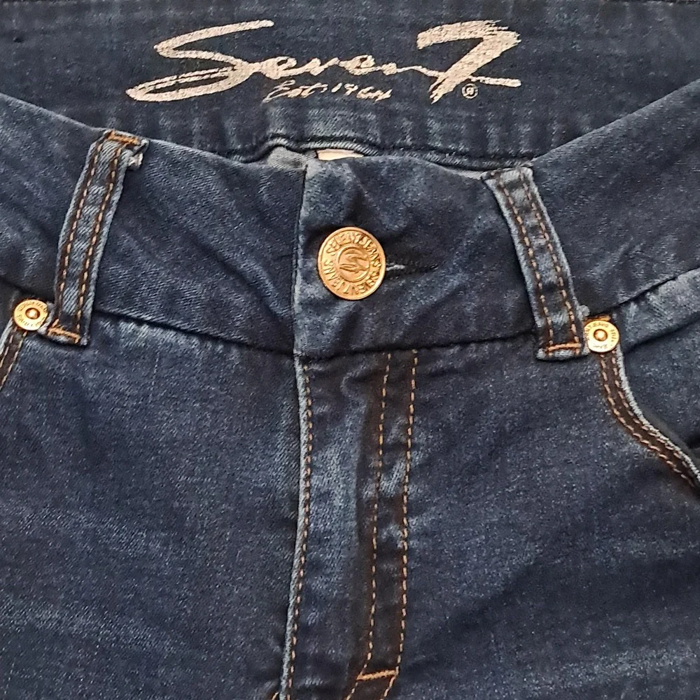 Seven 7  Women's Size 8 Tummyless Skinny Straight Blue Jeans